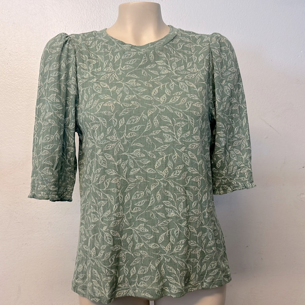 Lucky Brand too Small green floral